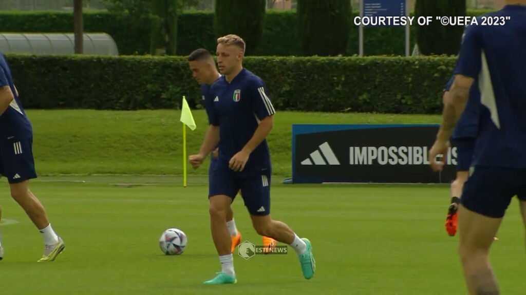 Davide Frattesi, centrocampista dell'Inter e della Nazionale Italiana in azione