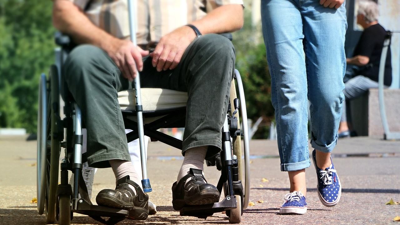 sussidi disabili lombardia